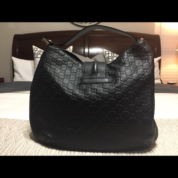 💯% Authentic Gucci hobo bag - Picture 3 of 8